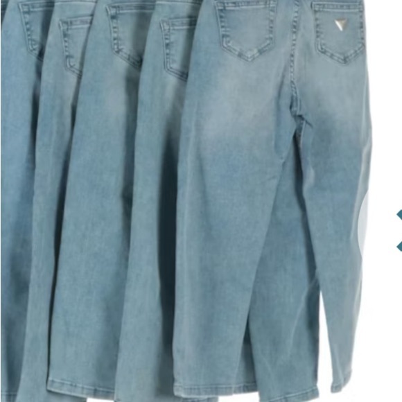 Guess Blue High-Waisted Jeans - Picture 4 of 4